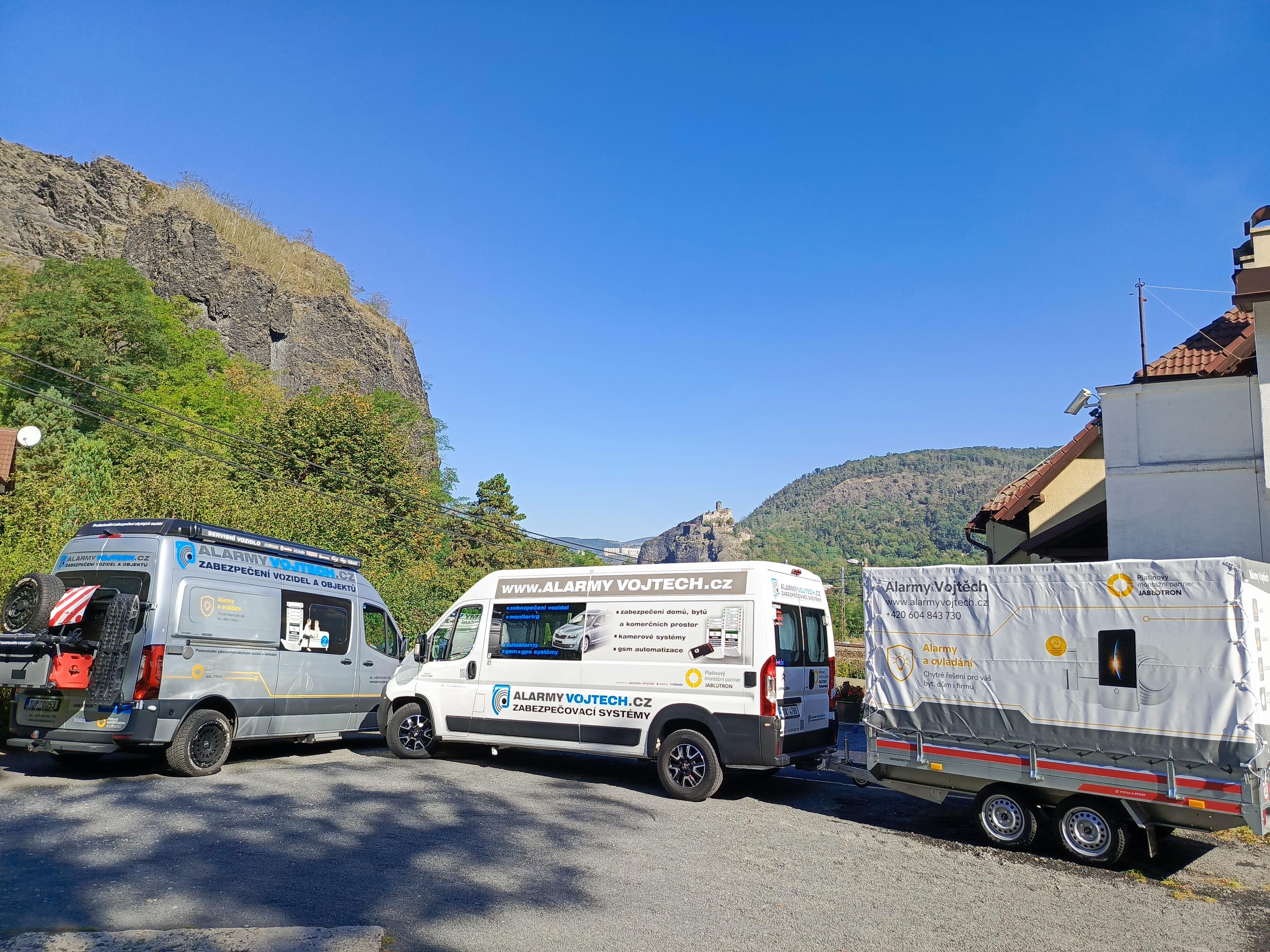 Profesionální servisní vozidlo MB SPRINTER ( mobilní instalace + prezentace kompletního sortimentu WEBASTO a zabezpečení karavanů )  