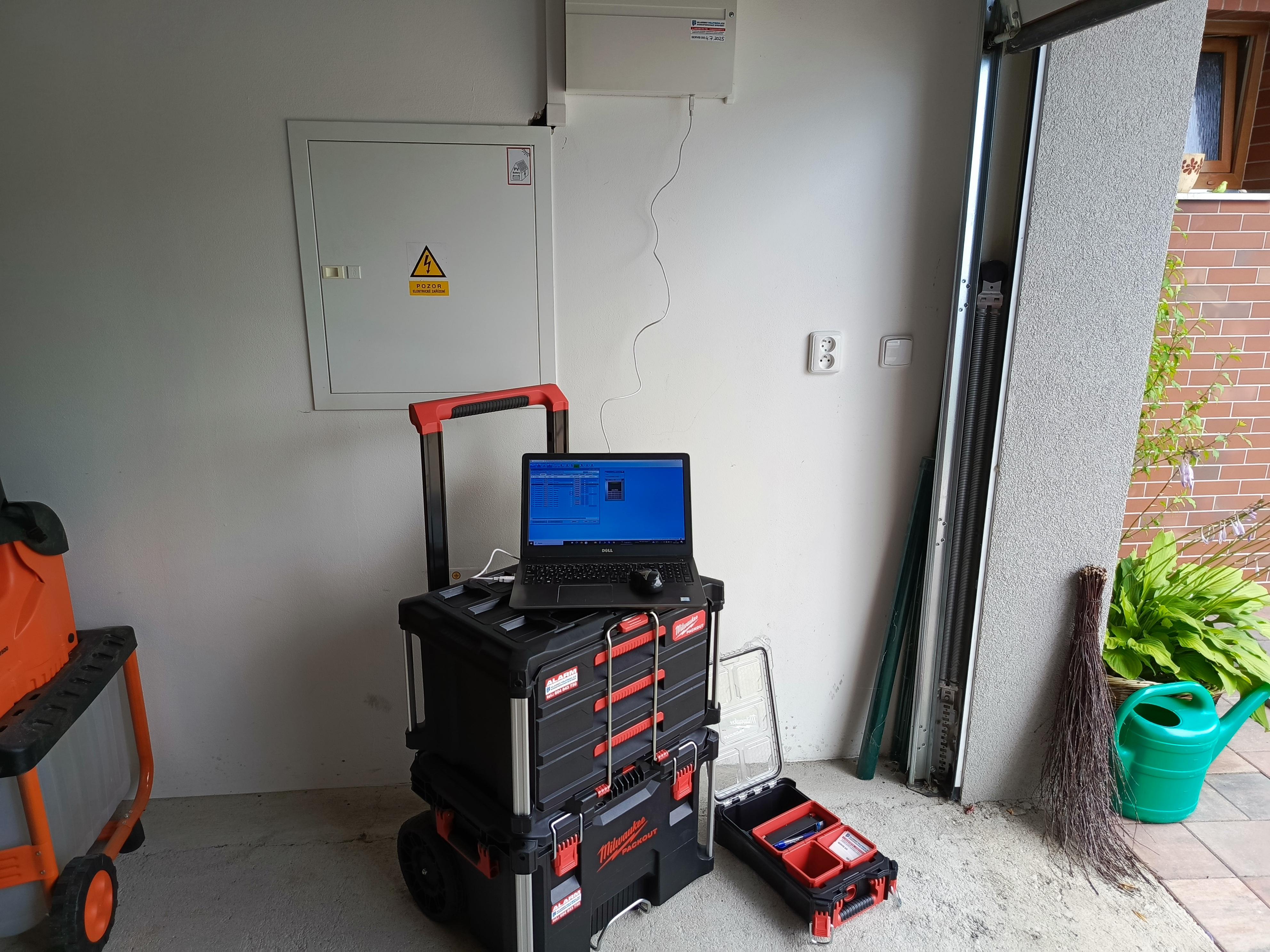 Instalace zabezpečení EZS JA-100
